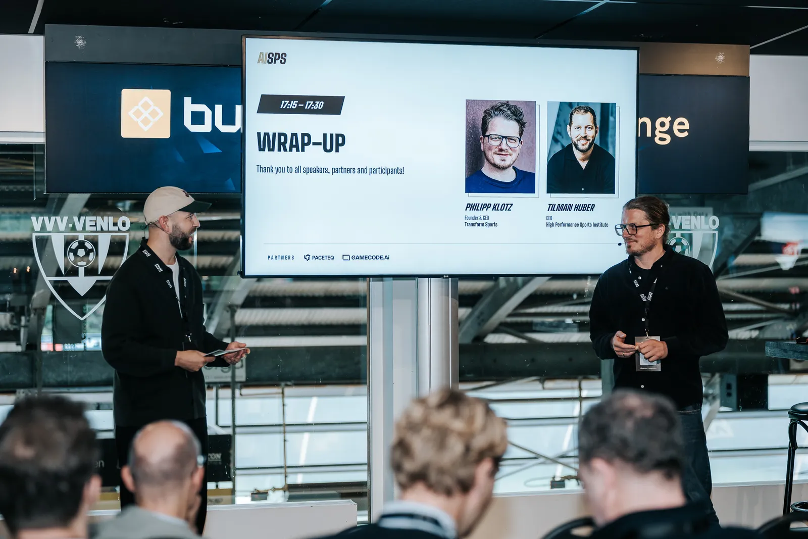 Wrap-up auf der Bühne beim AISPS-Event